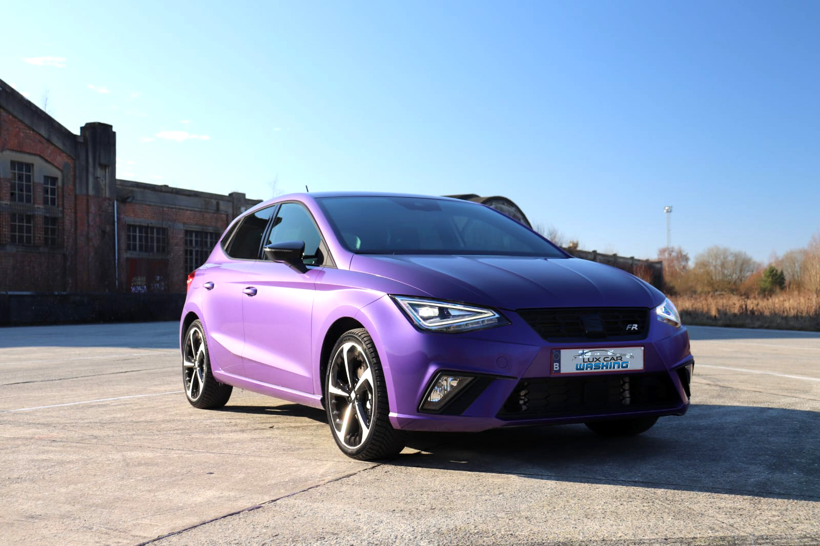 photo d'une voiture nettoyé et traité